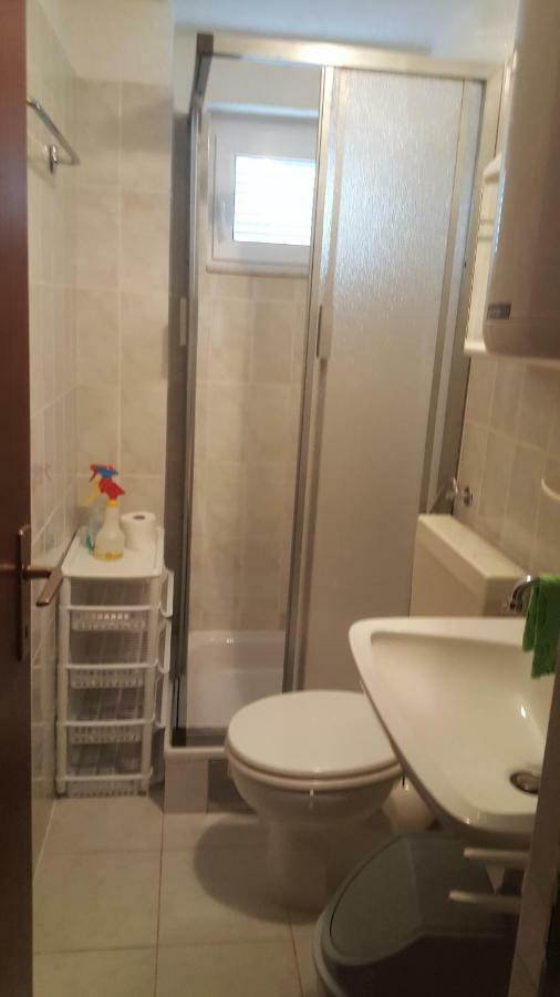 Apartman Zahira Karlobag Εξωτερικό φωτογραφία