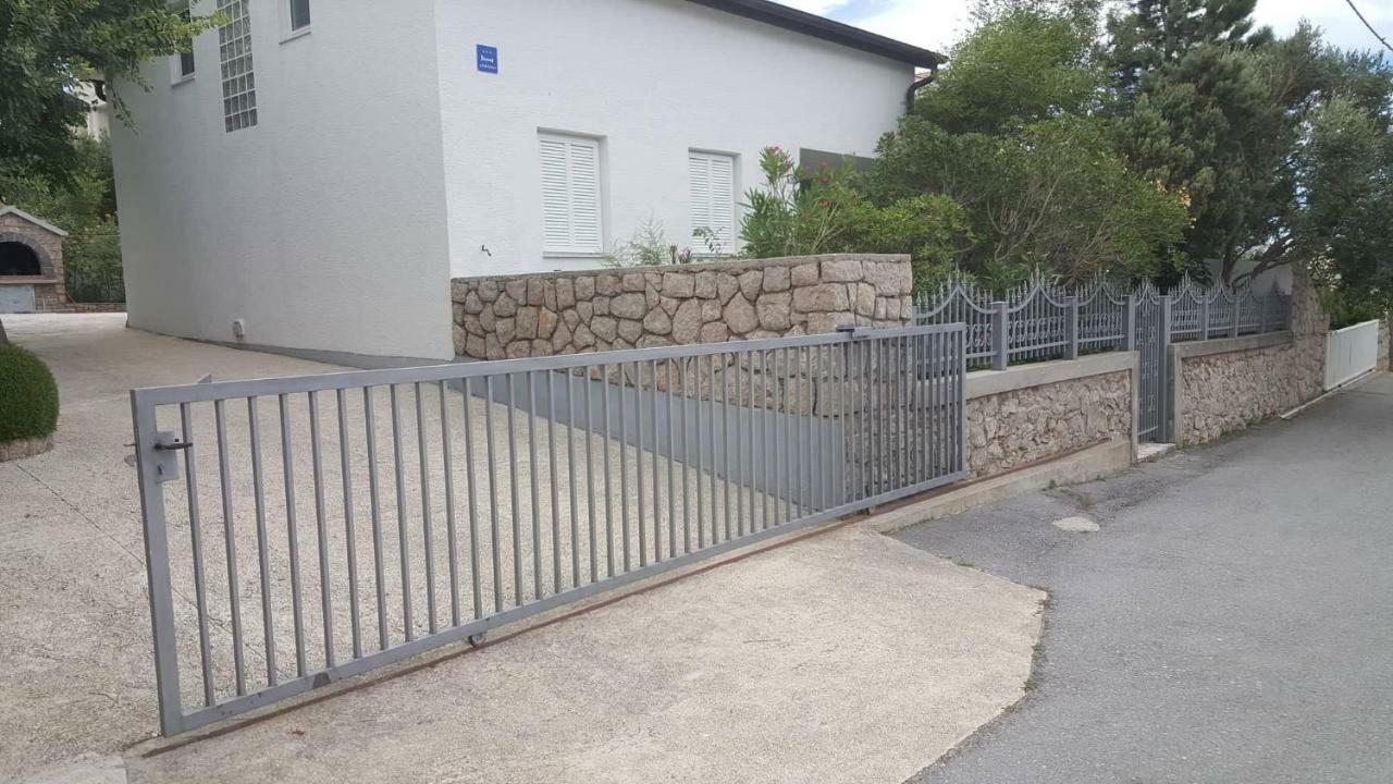 Apartman Zahira Karlobag Εξωτερικό φωτογραφία